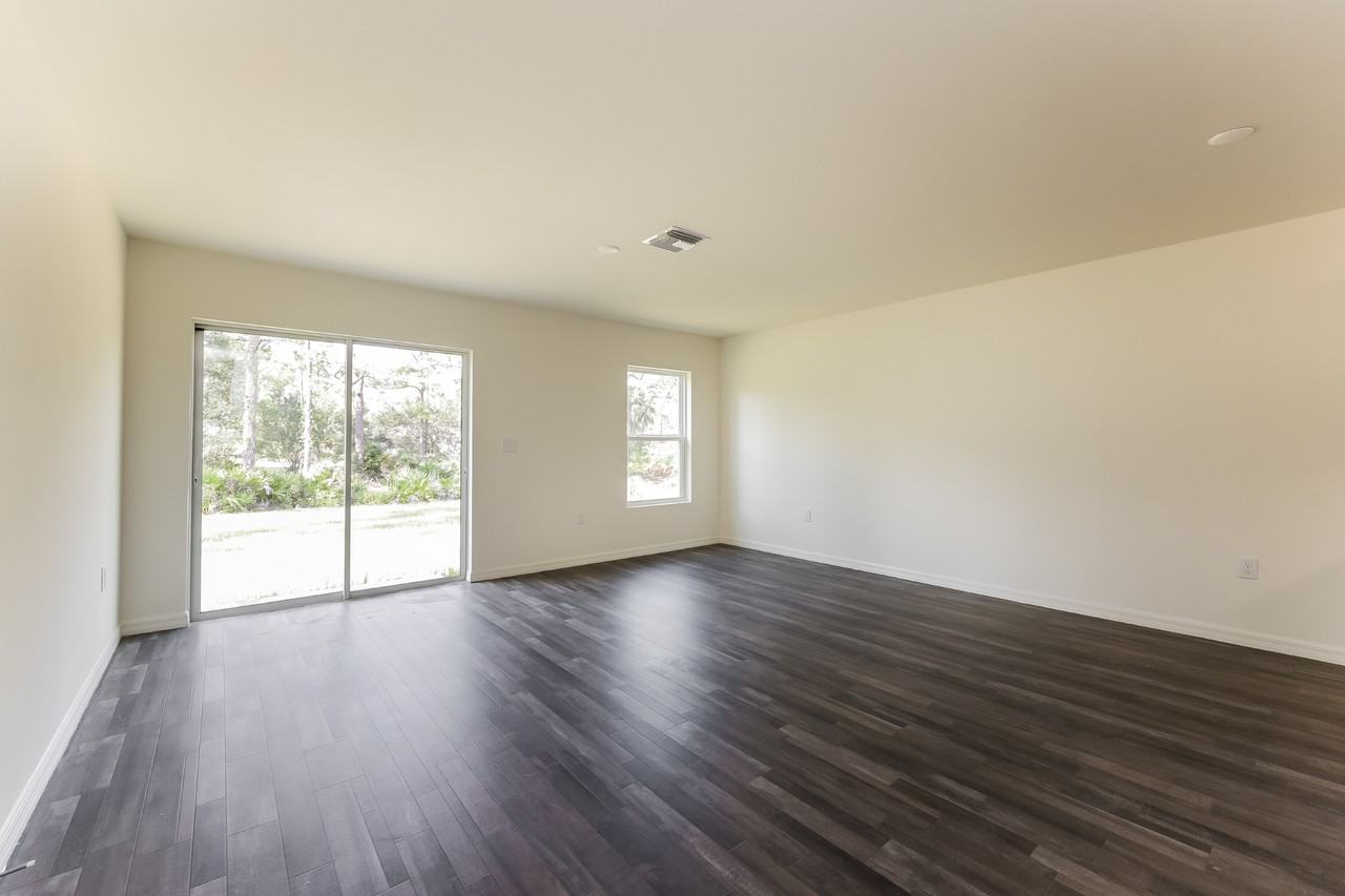 431 Eisenhower Blvd - Photo 3 of 25