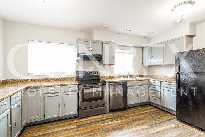 3514 Concord Dr - Photo 3 of 10