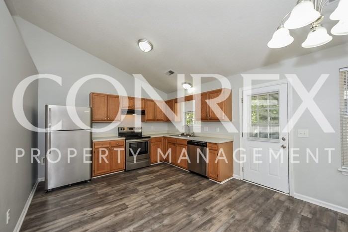419 Old Plantation Dr - Photo 3 of 11