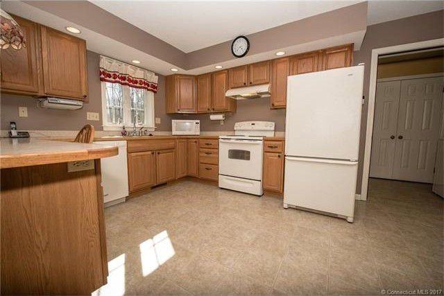 440 Higganum Rd #A - Photo 2 of 7