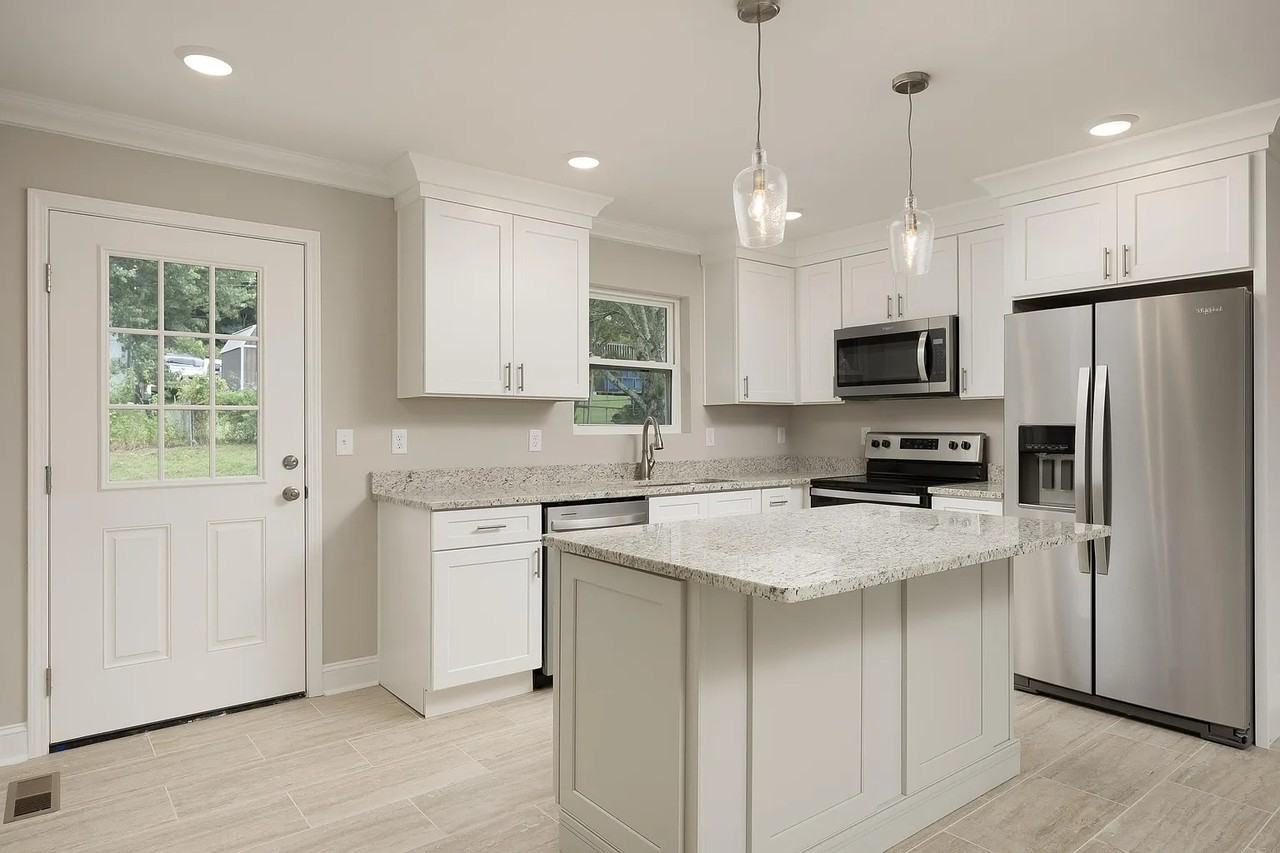 6919 Barchel Cir #NA - Photo 3 of 13