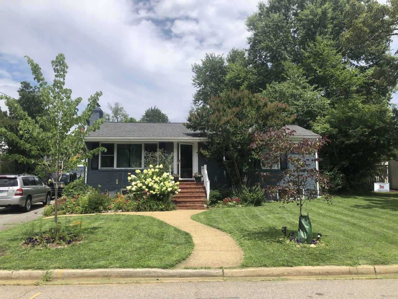 802 Randolph St #NA - Photo 3 of 36