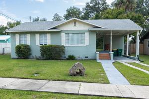 featured image of 630 E Indiana Ave #1