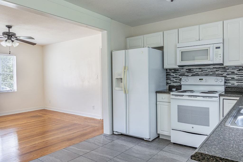 630 E Indiana Ave #1 - Photo 2 of 10