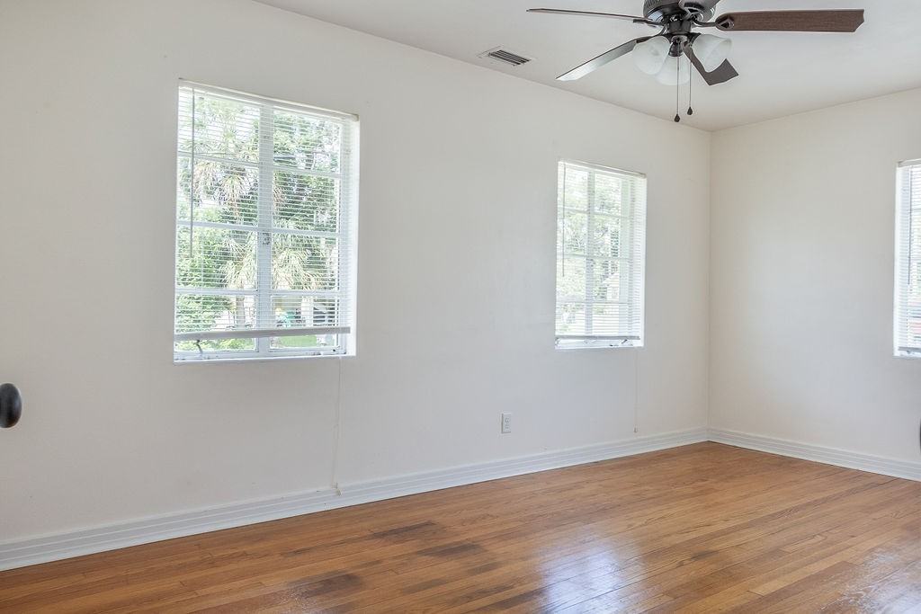 630 E Indiana Ave #1 - Photo 6 of 10