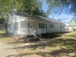 featured image of 322 E Elgin St #1