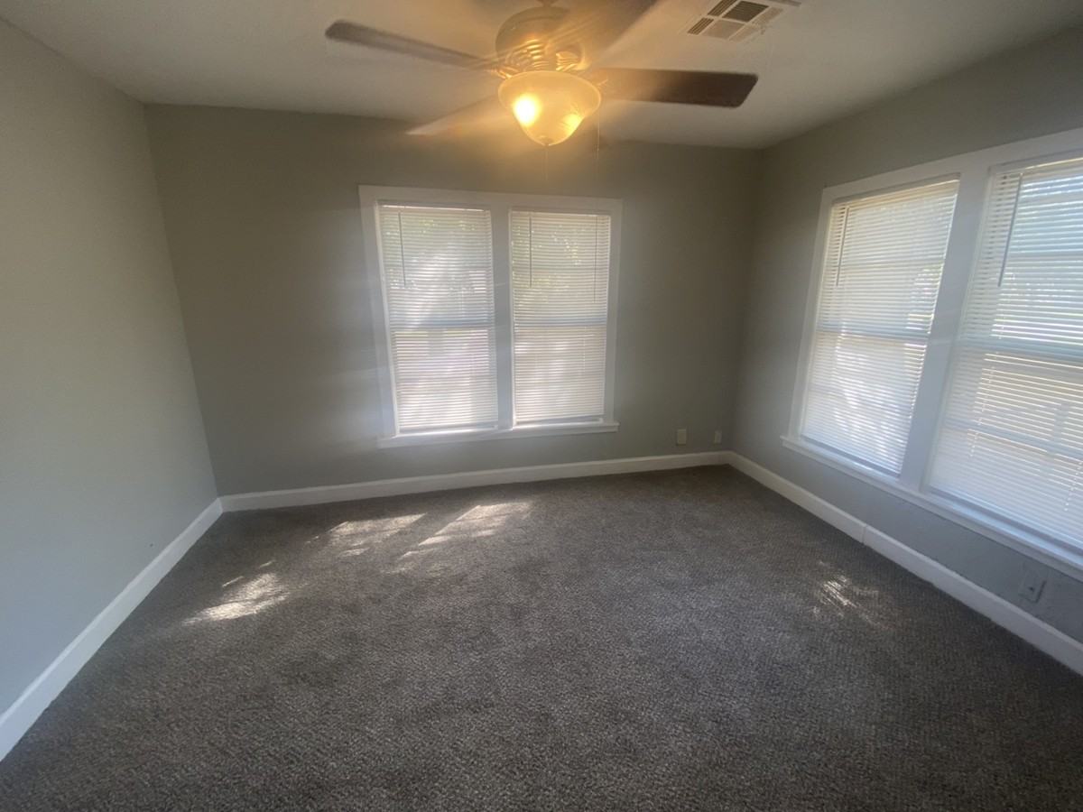 322 E Elgin St #1 - Photo 7 of 14