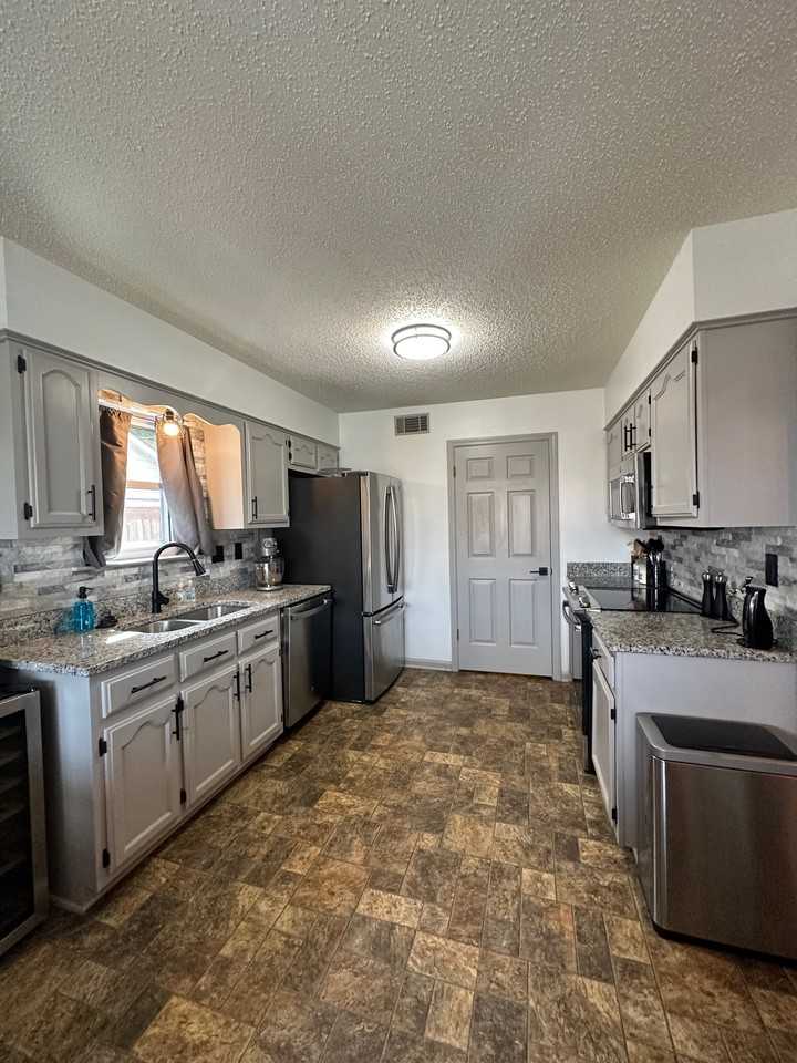 3917 Oak Branch Cir E #1 - Photo 7 of 19