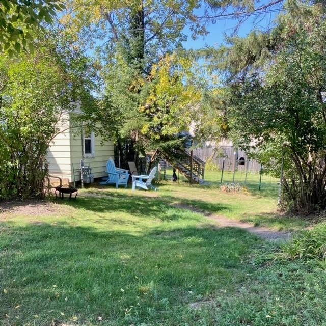 1026 2nd Ave Uppr - Photo 3 of 17