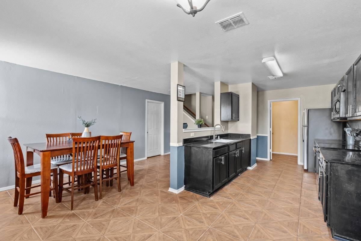 1019 Bumble Bee DriveBEDROOM 2C - 767565 - Photo 2 of 12