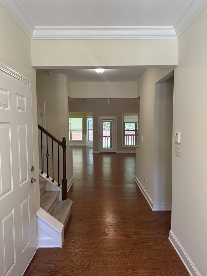 1907 Willoughby Dr #1 - Photo 2 of 42