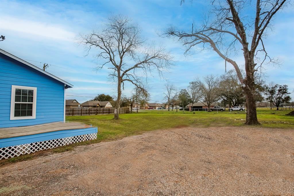 1124 Cemetary Rd #1 - Photo 2 of 11