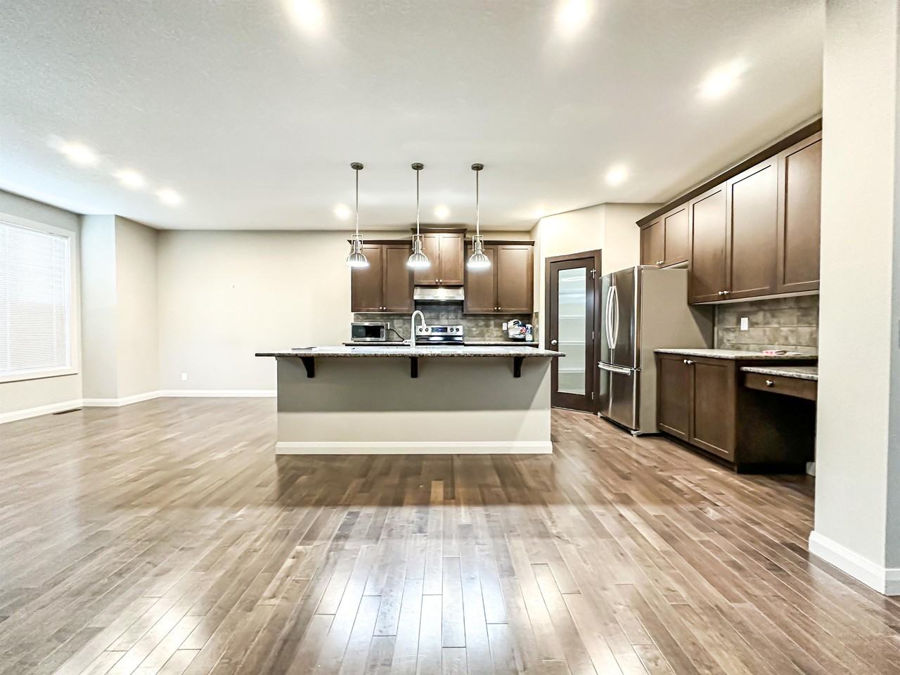 94 Evansdale Common Nw #1 - Photo 2 of 35