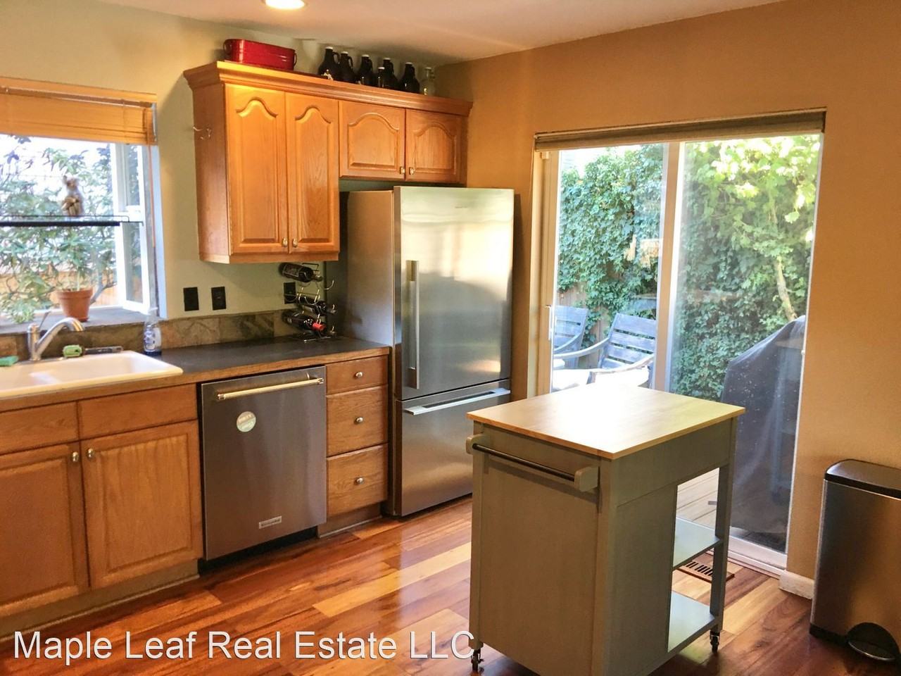 2213 Nw 67th St - Photo 3 of 18