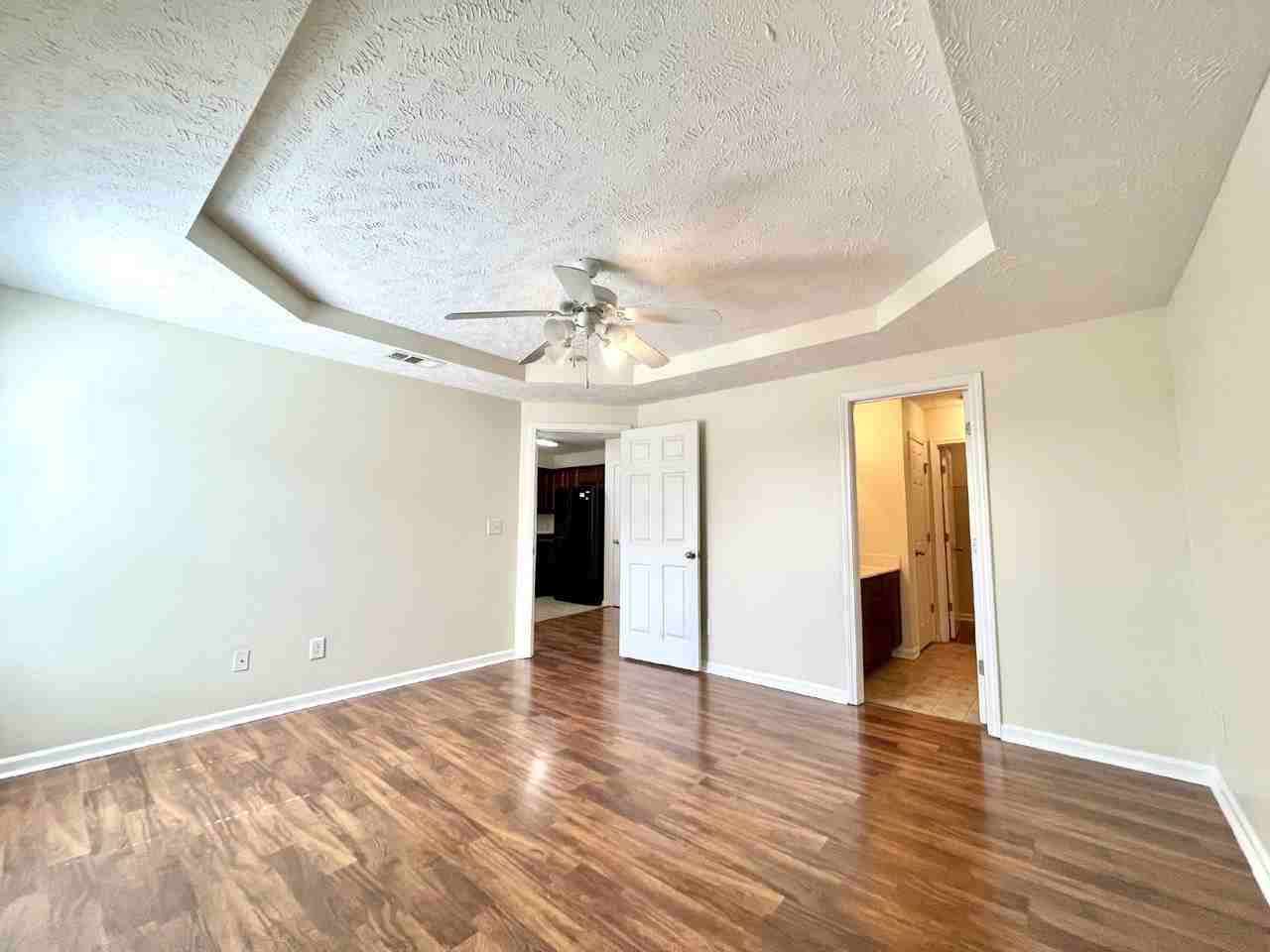 4053 George Buchanan Dr - Photo 7 of 13