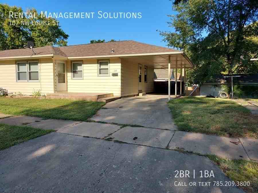 107 Nw Louise St - Photo 2 of 17