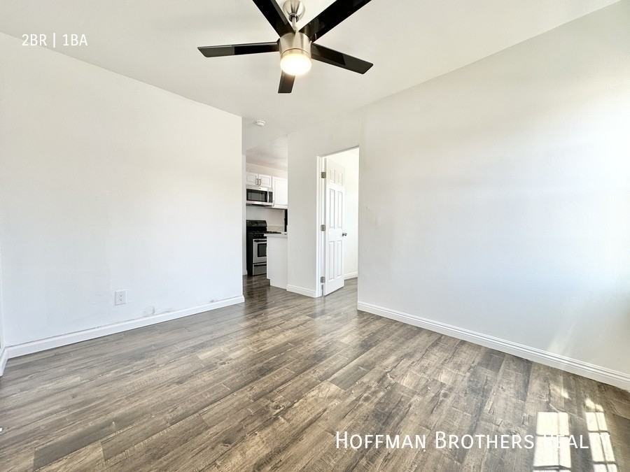 3017 London St #1-2 - Photo 3 of 13