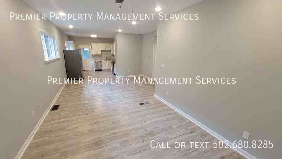 1116 Schiller Ave - Photo 2 of 16