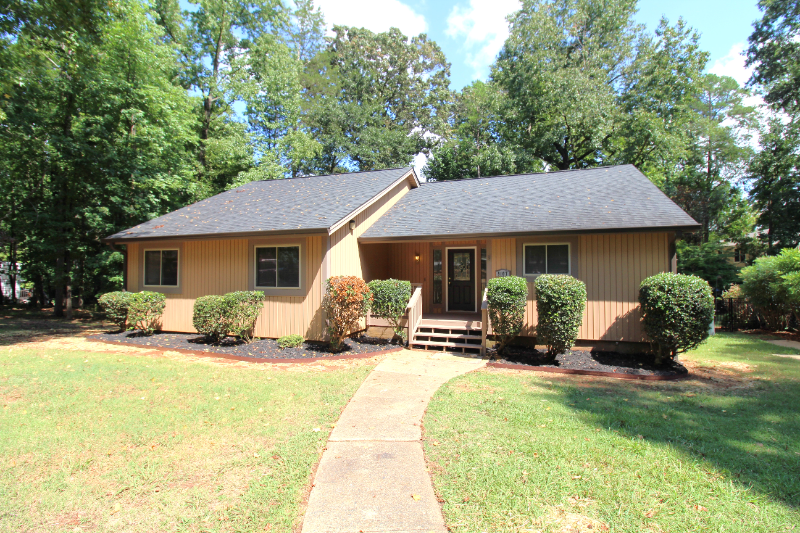 5107 Windward Dr - Photo 2 of 37