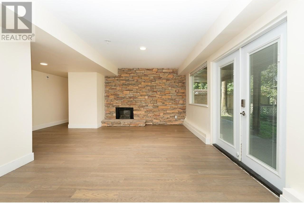 1404 Mary Hill Lane Lowr - Photo 3 of 7