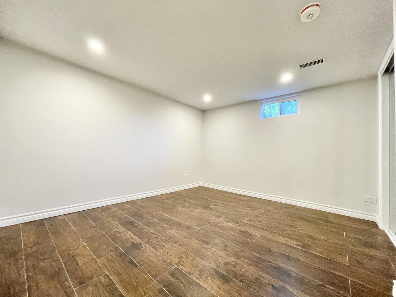 31 Rendale Ave Lowr - Photo 7 of 11