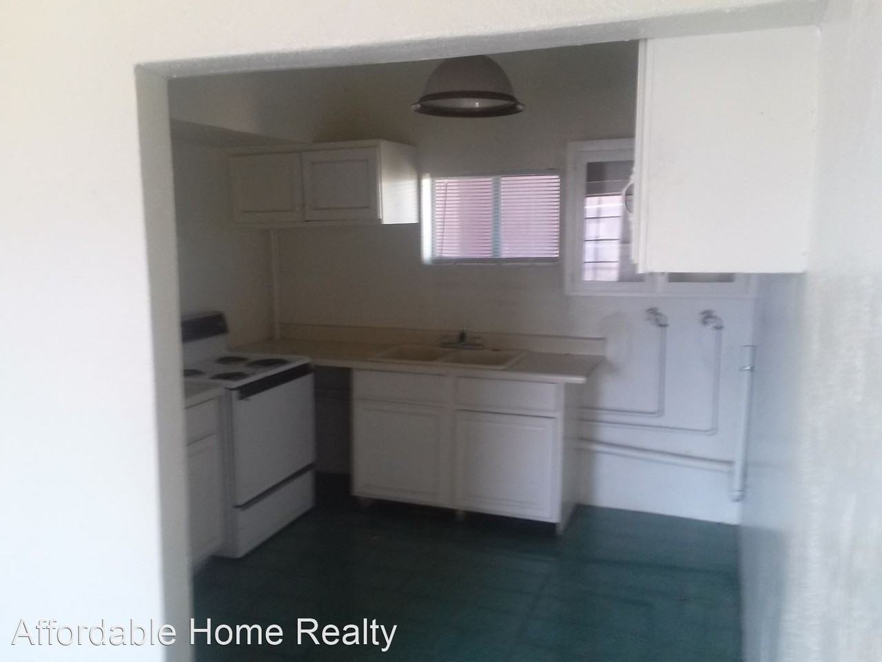 205 W 44th St - Photo 2 of 15