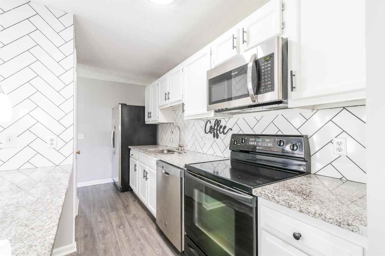 6158 Meadow Rose Ln #1 - Photo 5 of 21