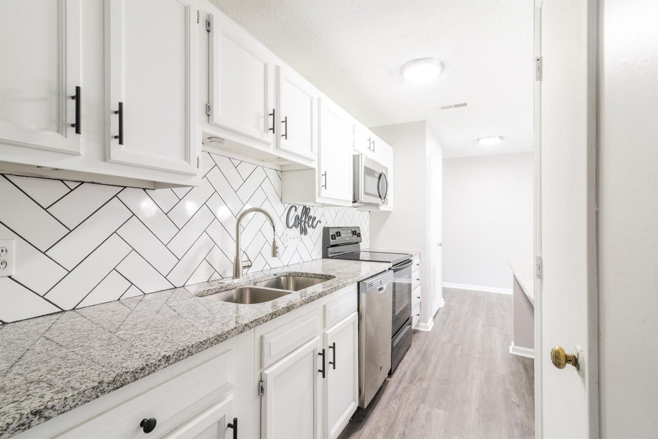 6158 Meadow Rose Ln #1 - Photo 6 of 21