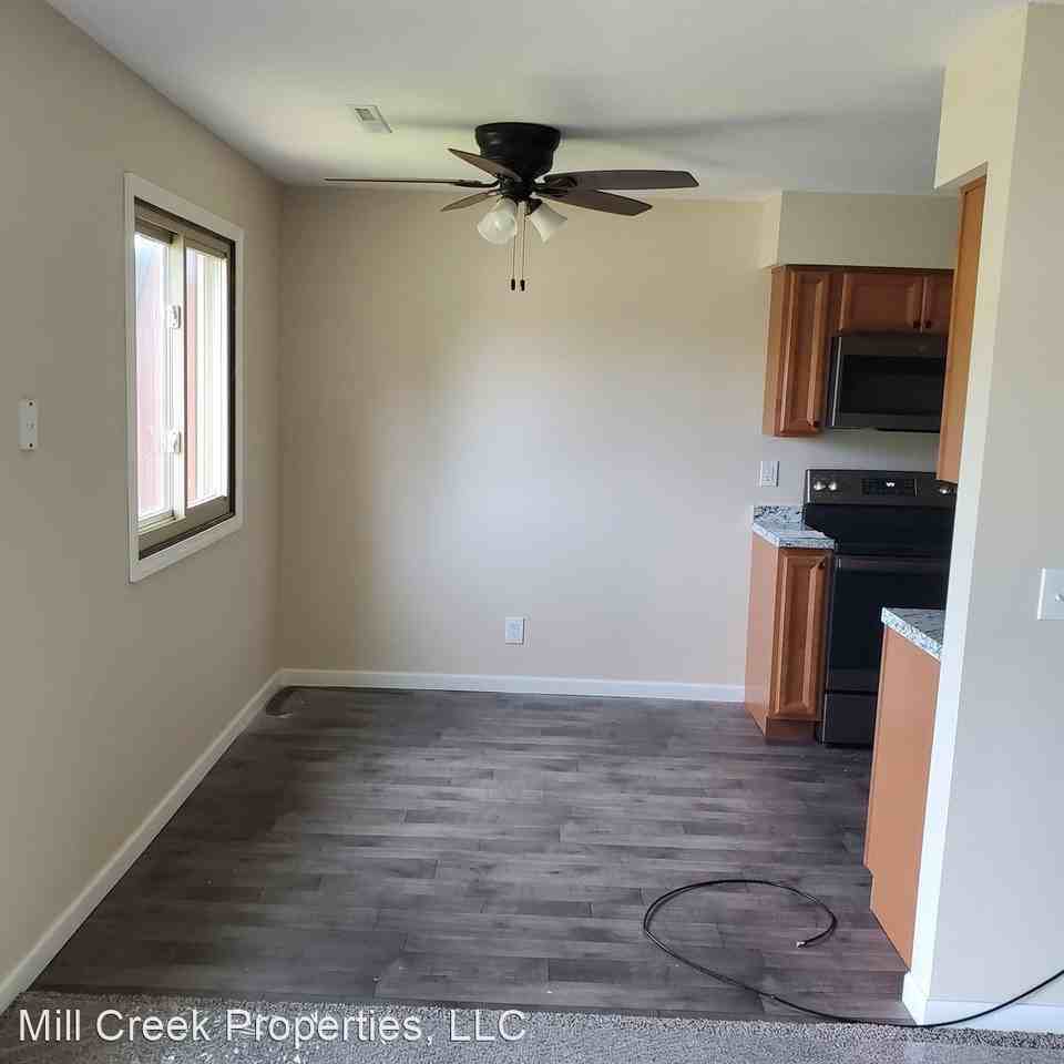2786, 2788 Willow Dr - Photo 3 of 5