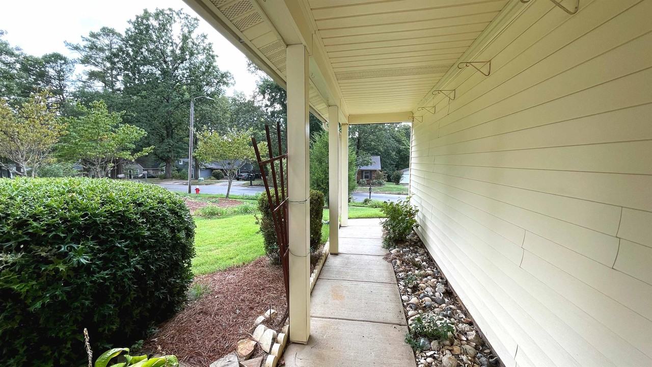 1607 Burnley Dr #1 - Photo 7 of 50