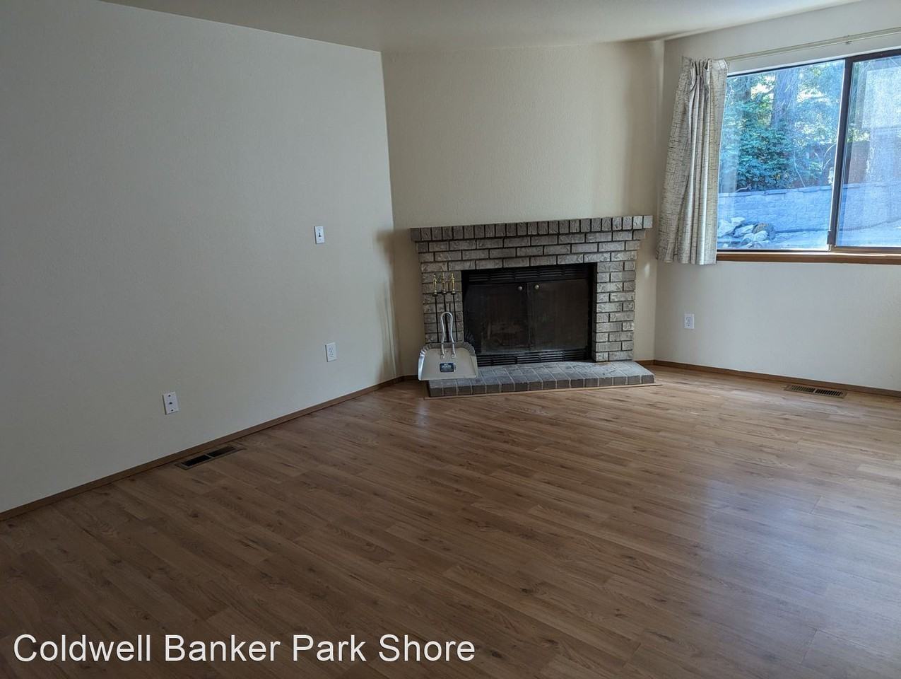 13155 Lakeridge Cir Nw - Photo 2 of 9