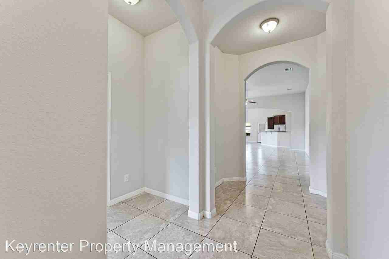 13401 Larrys Ln - Photo 2 of 30