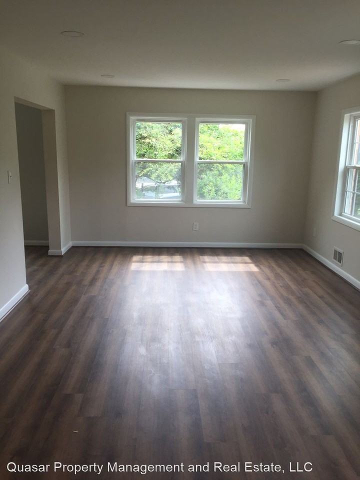 12813 Tamarack Rd - Photo 2 of 44
