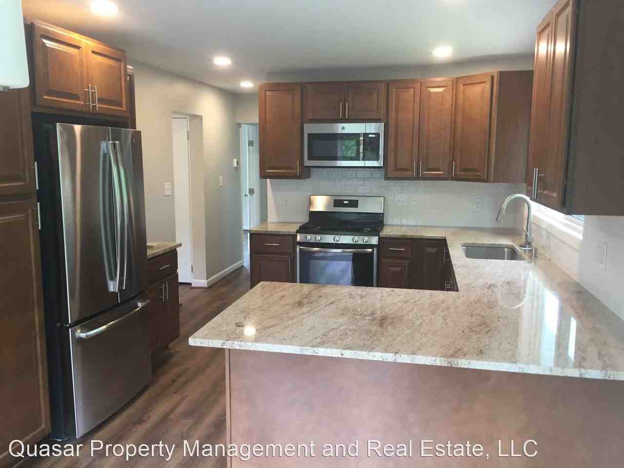 12813 Tamarack Rd - Photo 3 of 44