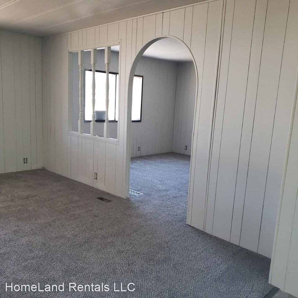 103 Driftwood St - Photo 2 of 43