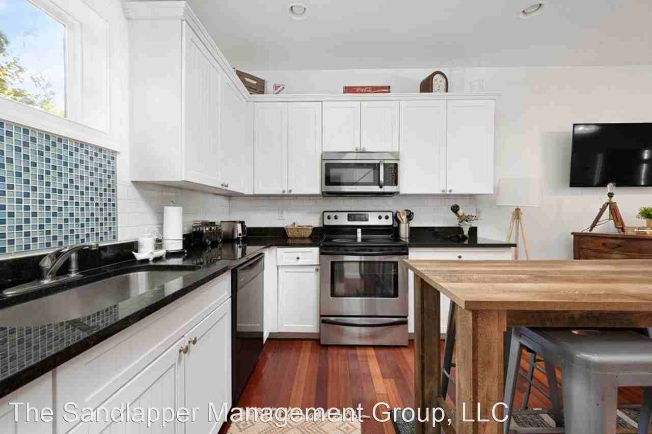 871 Tripe Street - Photo 3 of 10