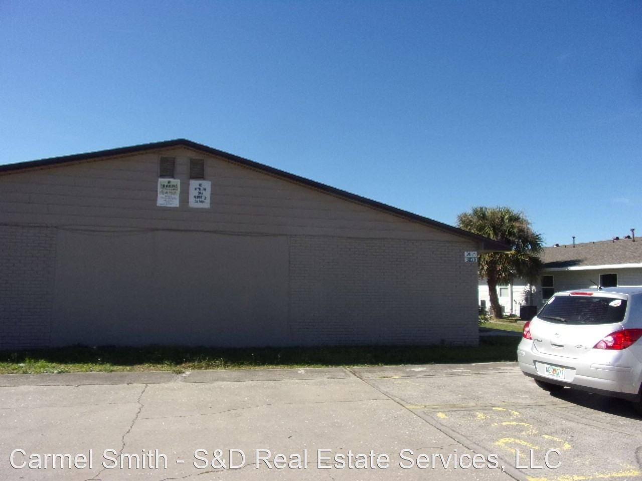 Saint Paul Dr - Photo 2 of 13