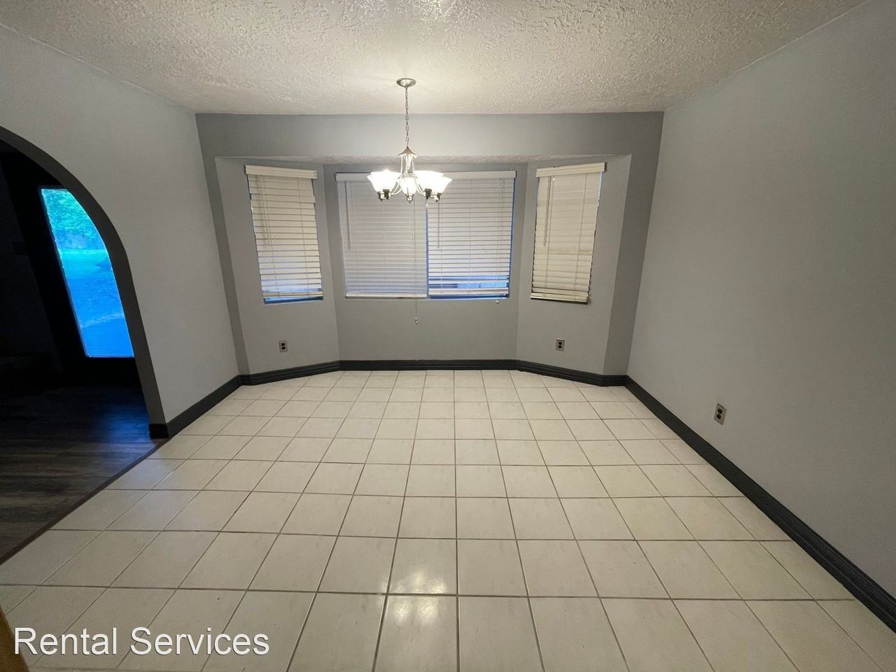 6060 Spinel St - Photo 3 of 18