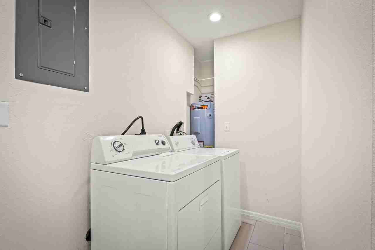 Messina Ave - Photo 5 of 8