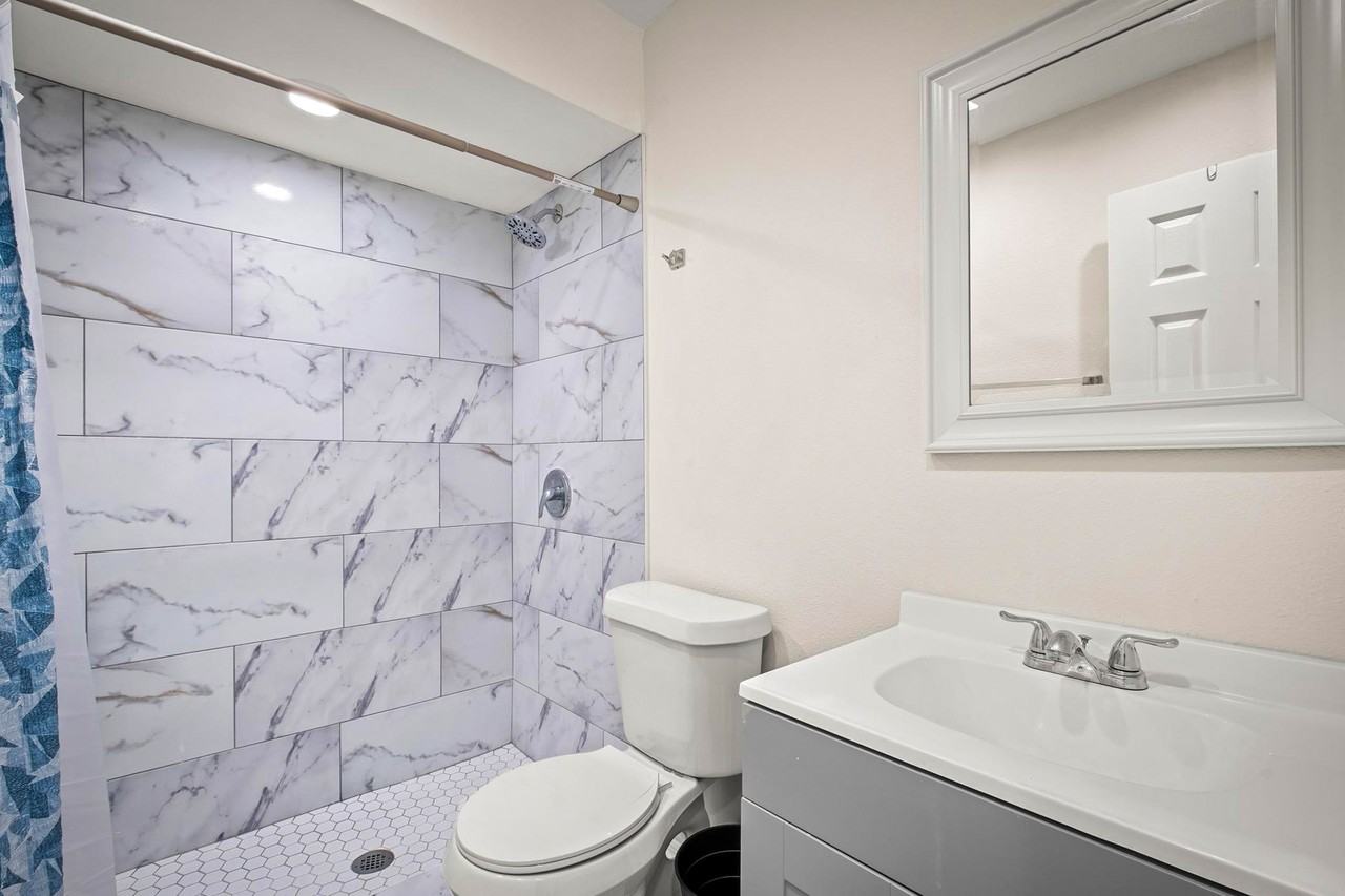 Messina Ave - Photo 4 of 8