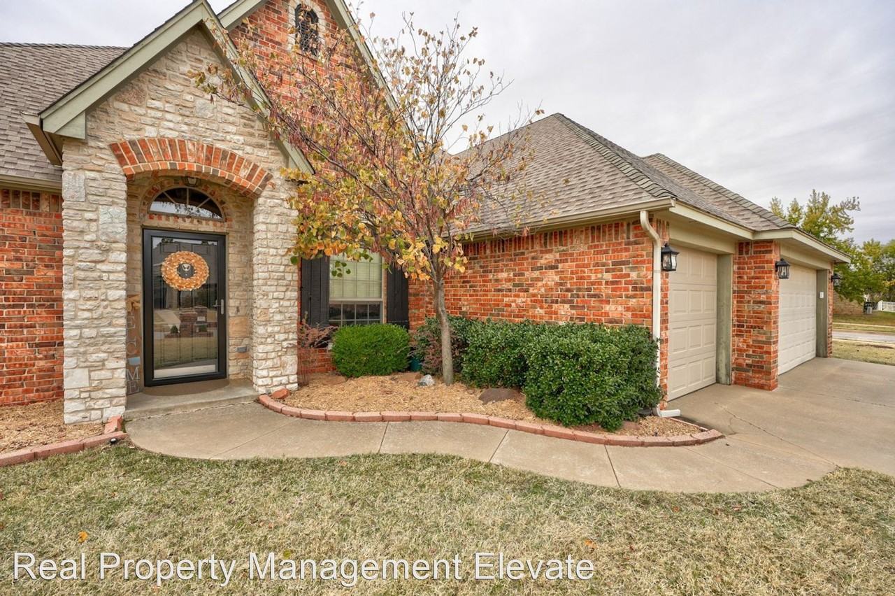 1416 Nw 165th Ct - Photo 2 of 26