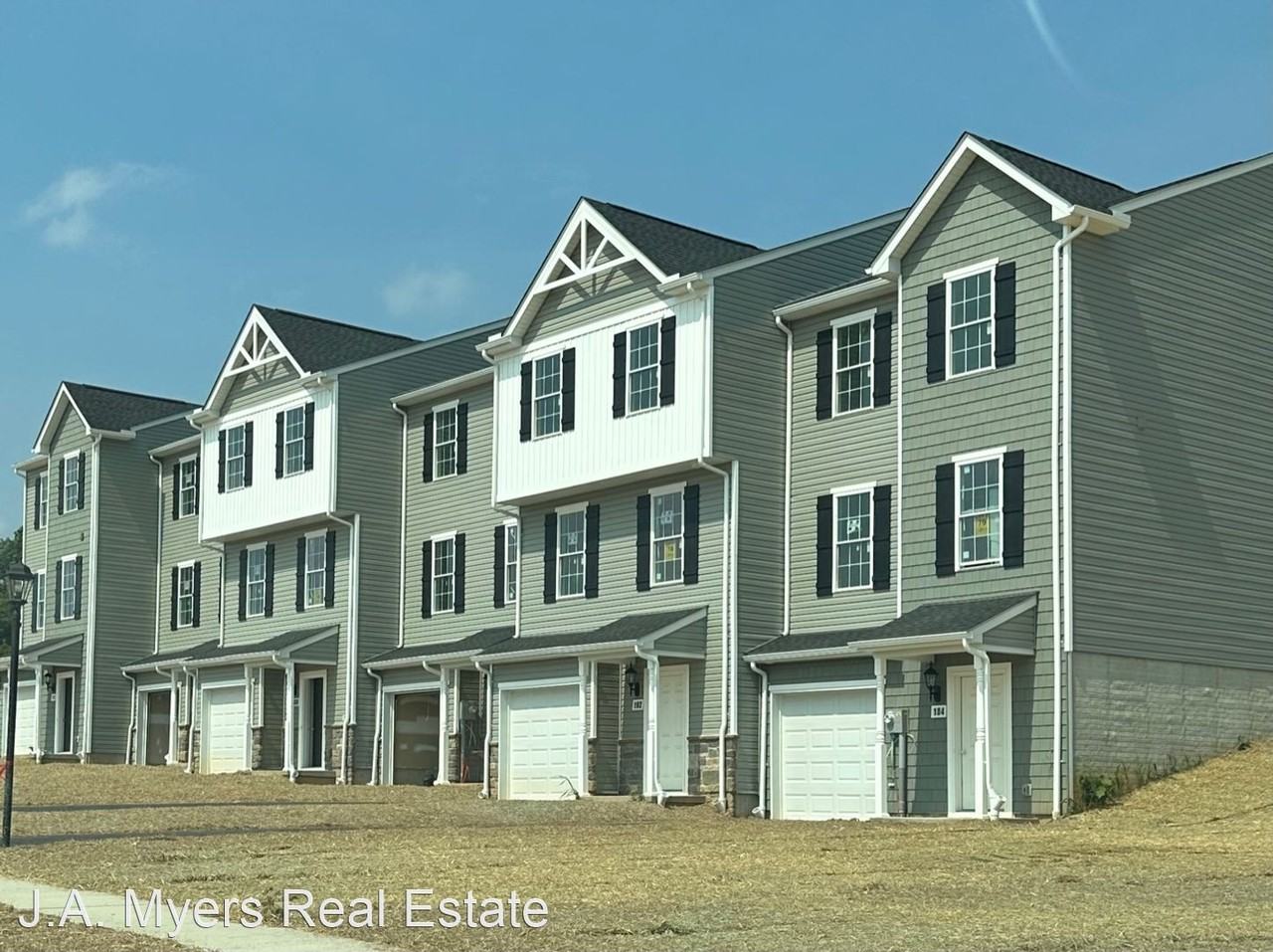 194 Holstein Dr - Photo 3 of 8