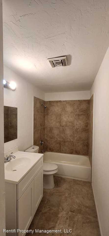 1427 Lura Ave - Photo 3 of 9