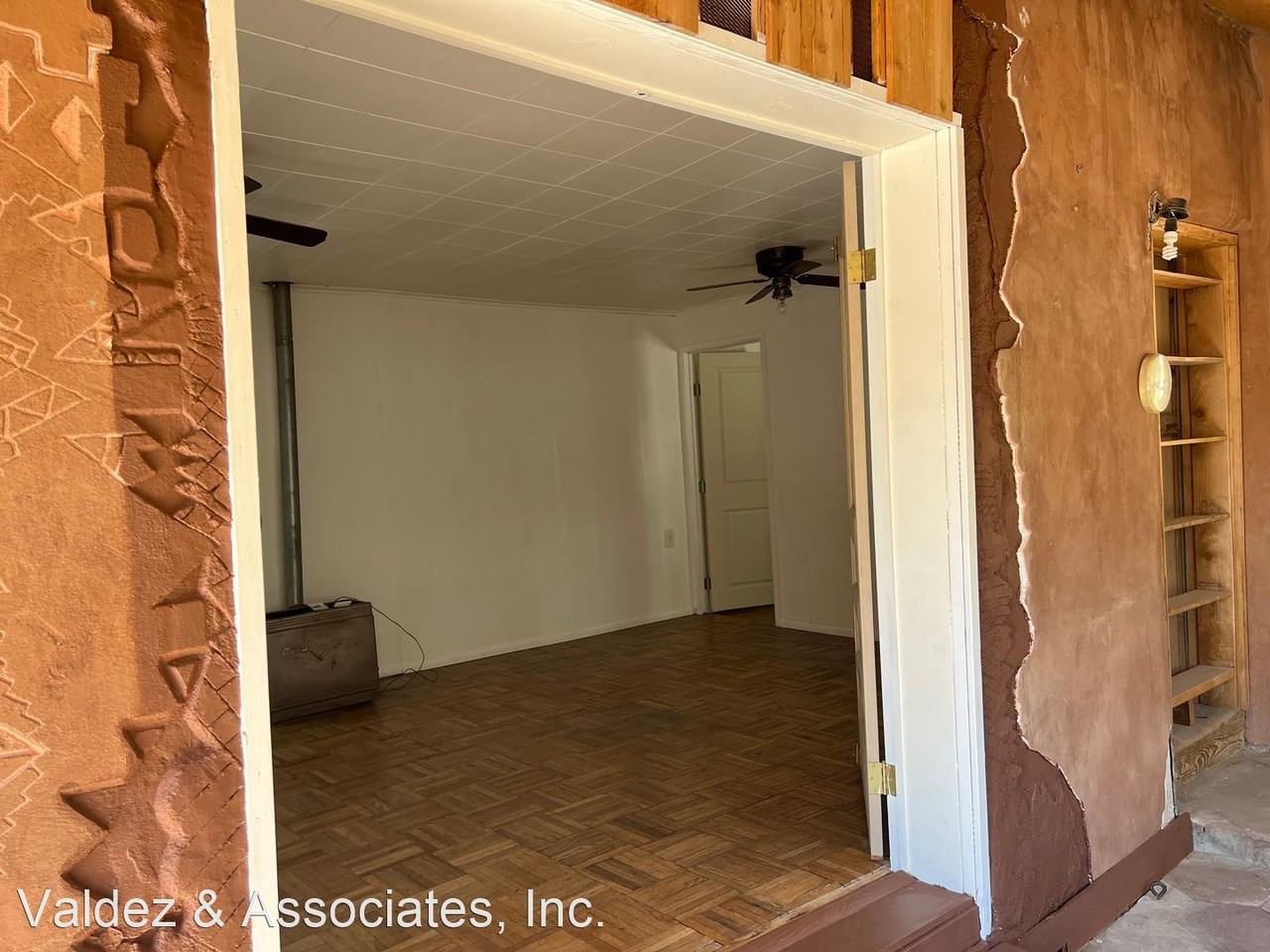 1003 Lopez St - Photo 3 of 7