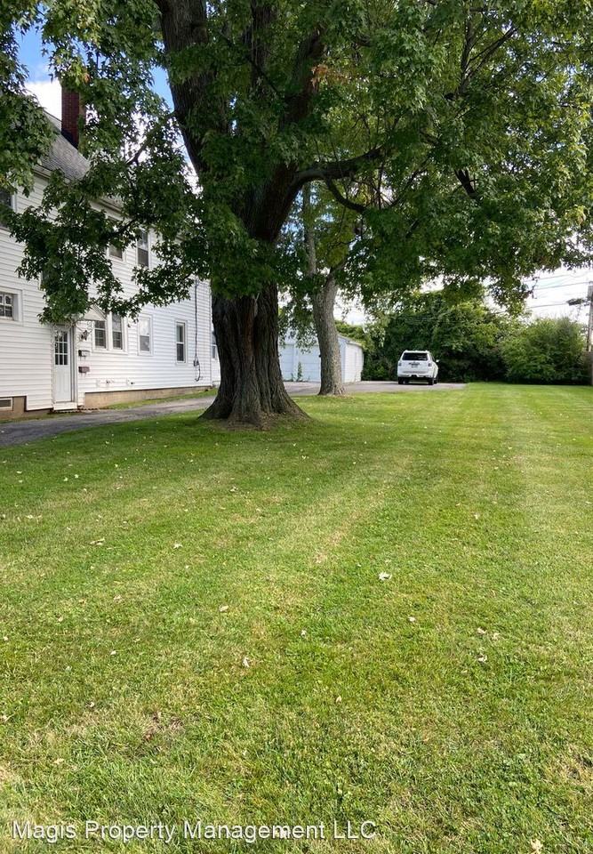 267 Windermere Blvd - Photo 3 of 19