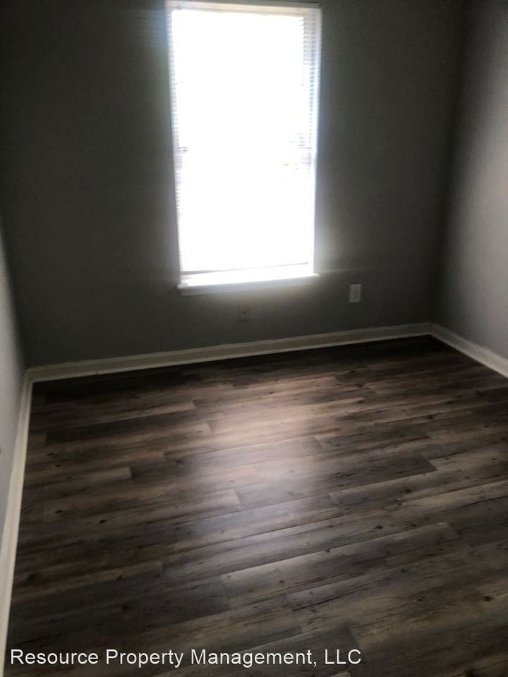 1409 Standard Village Cir - Photo 2 of 21