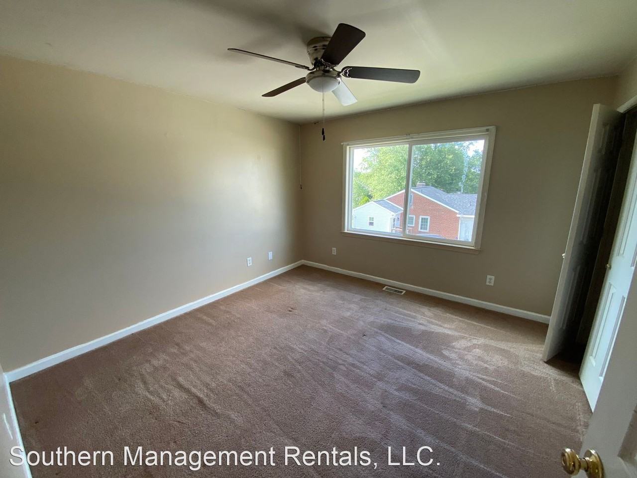 59B Maple St - Photo 3 of 16