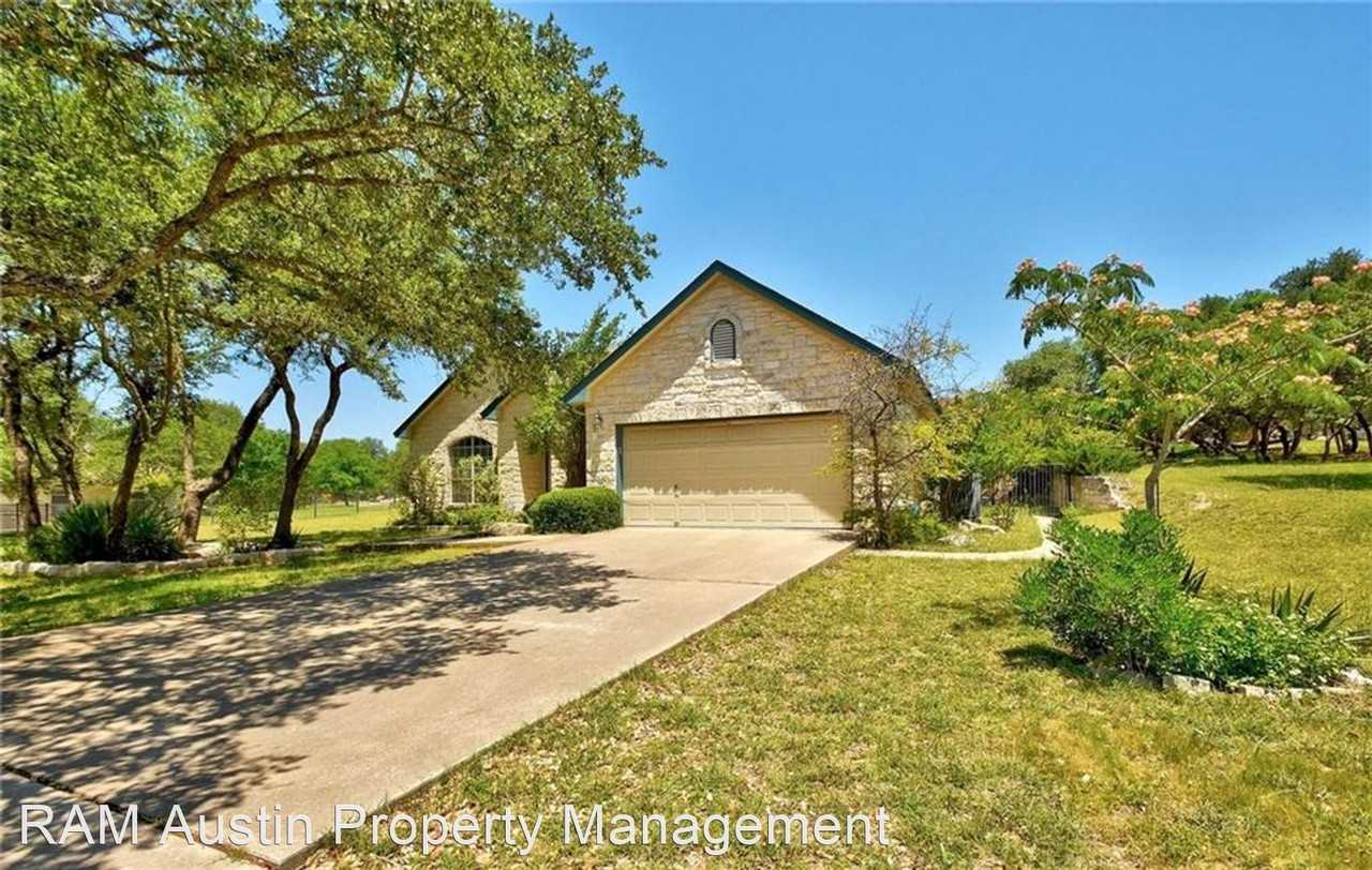 213 Meadows Ln - Photo 3 of 28