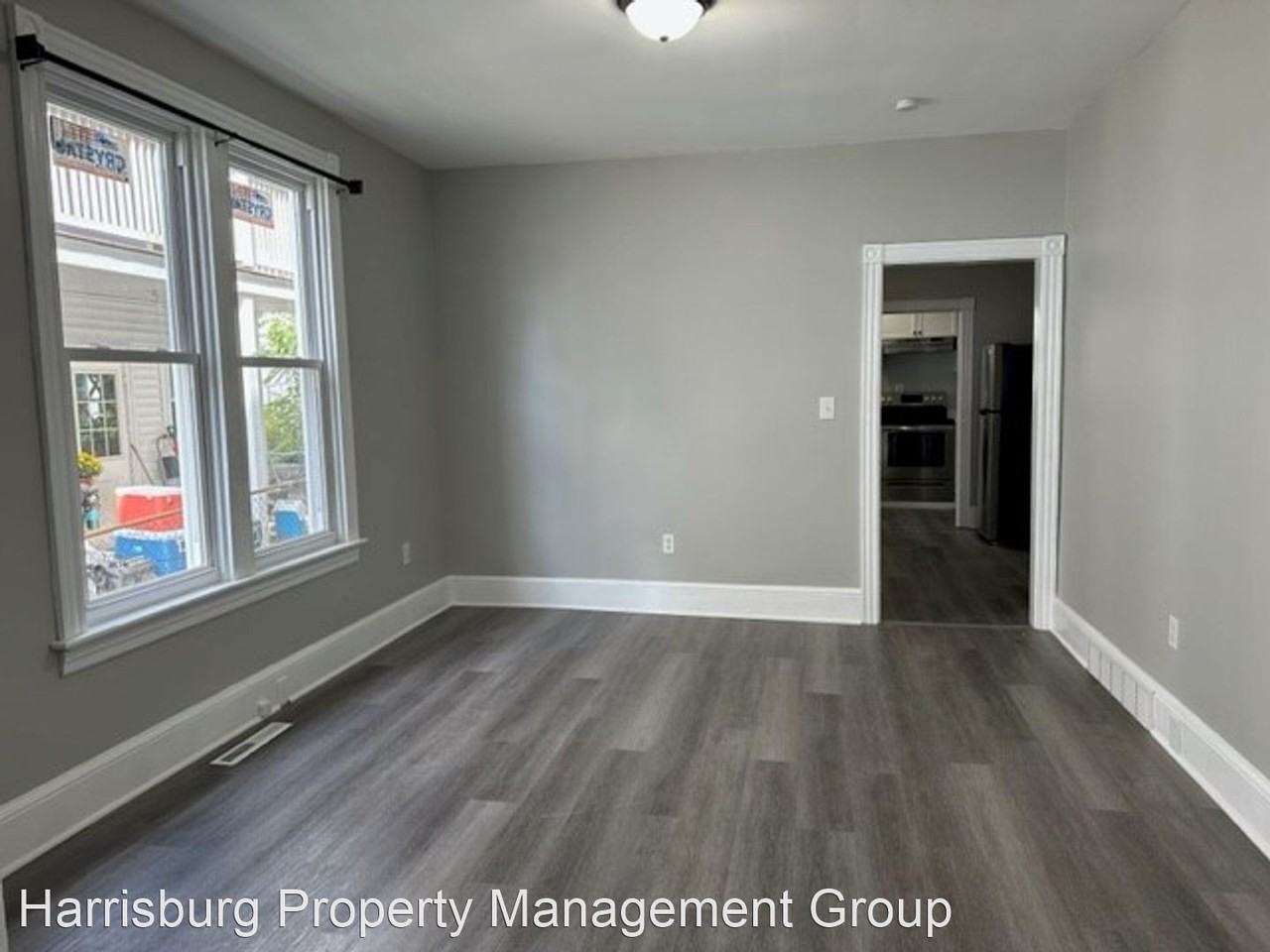 343 Pine St - Photo 3 of 18