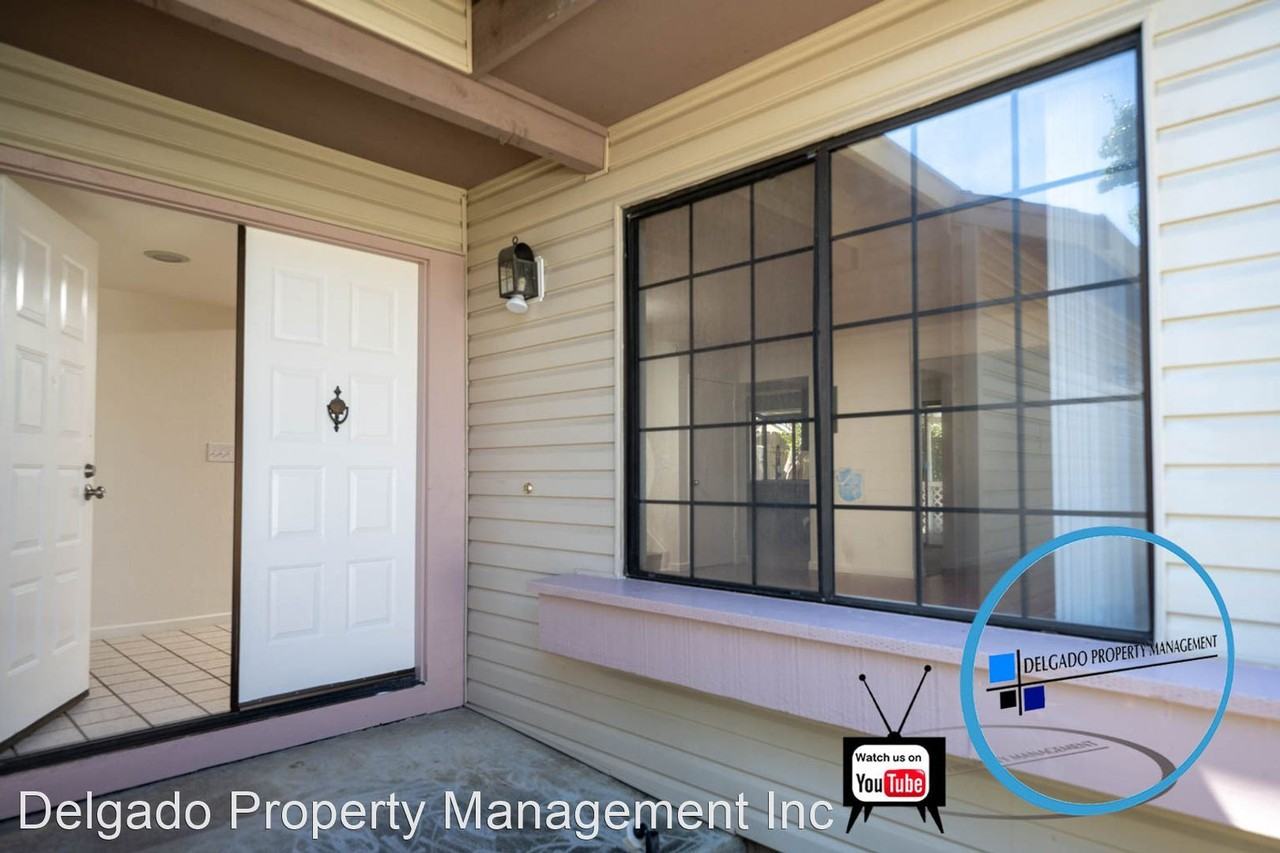 279 Flying Cloud Ct - Photo 3 of 30